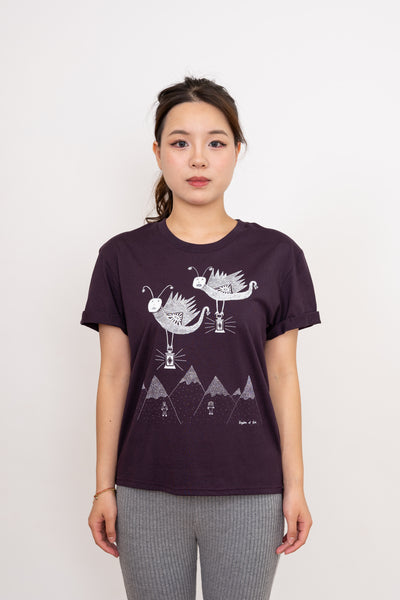 The Lantern Moths' Commemoration Women's Monarch Tee, Plum